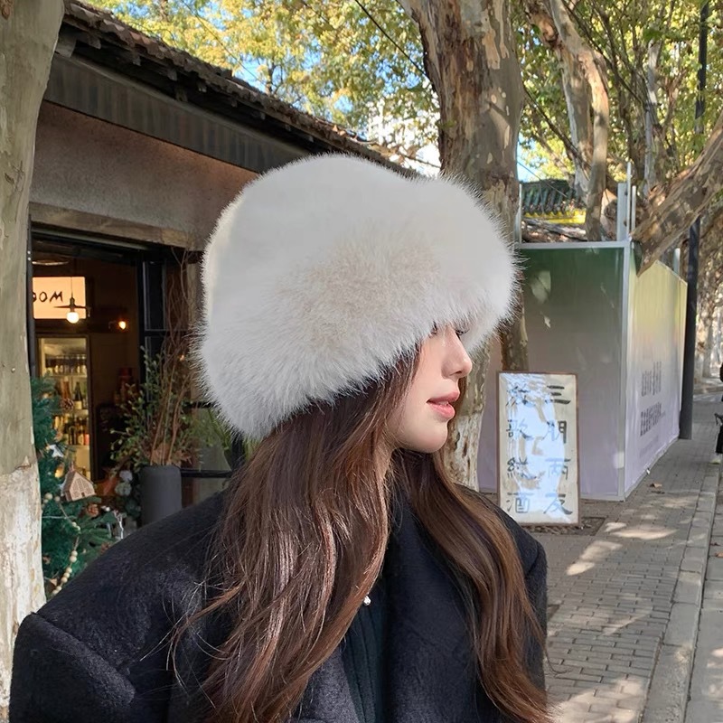new plush mongolian cap women's thickened autumn and winter wind-proof and cold protection warm bucket hat mink-like ear protection bucket hat Application Scenario