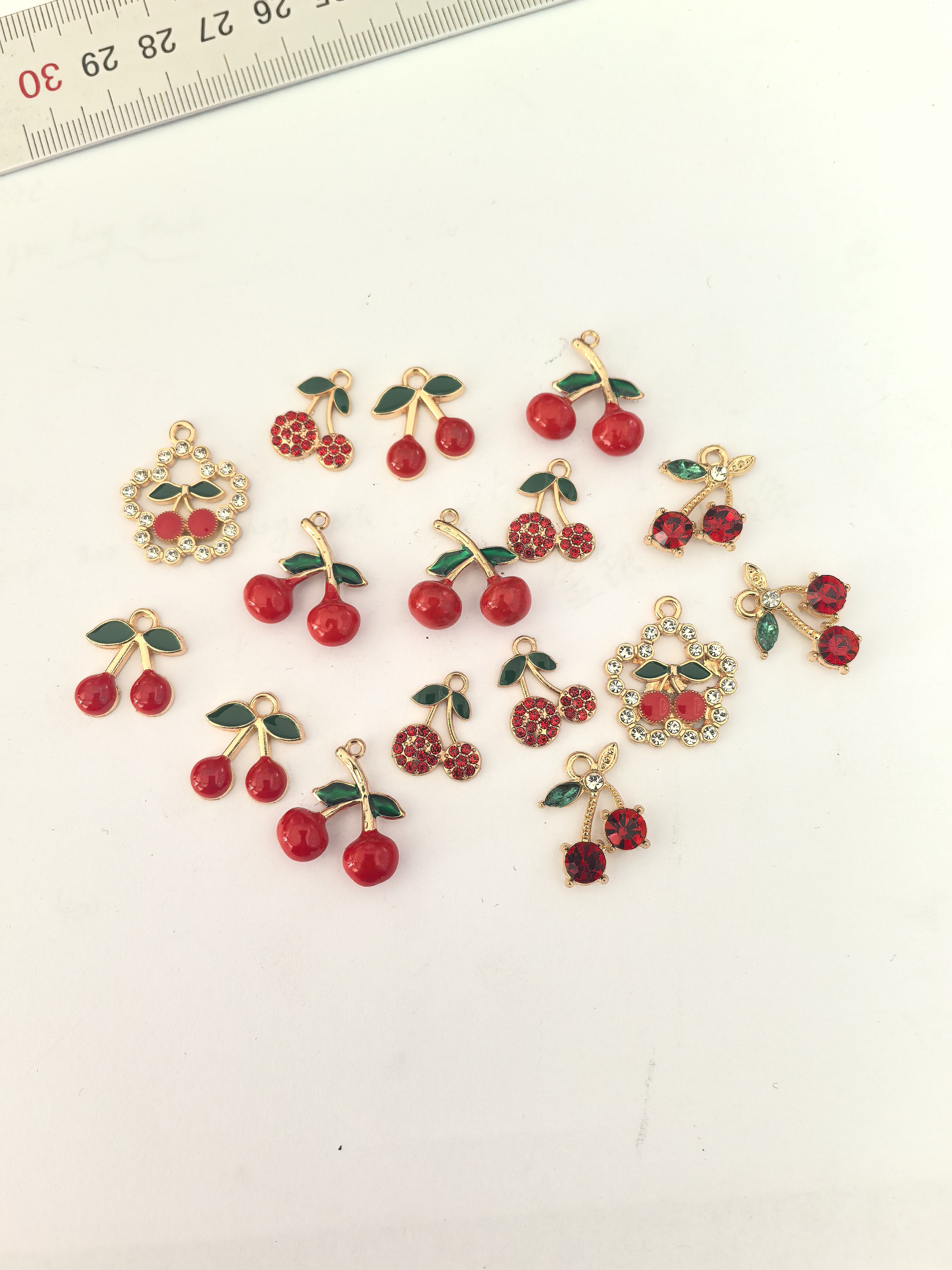 新款热卖卡通水果系列樱桃草莓手链配饰DIY项链挂件耳环吊坠批发 