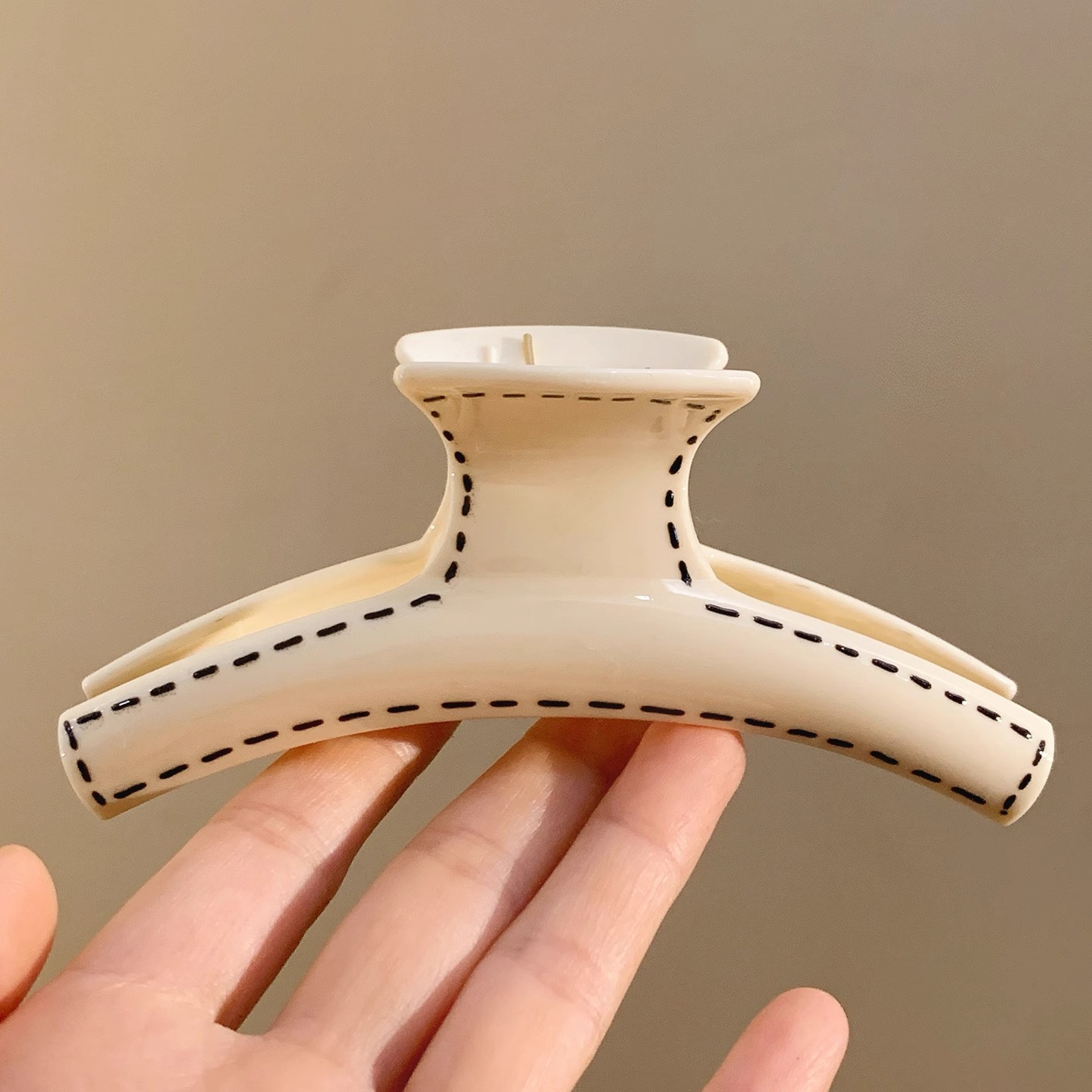 oversized 15cm more than grip female 2025 new simple large high sense barrettes back head shark clip full figure