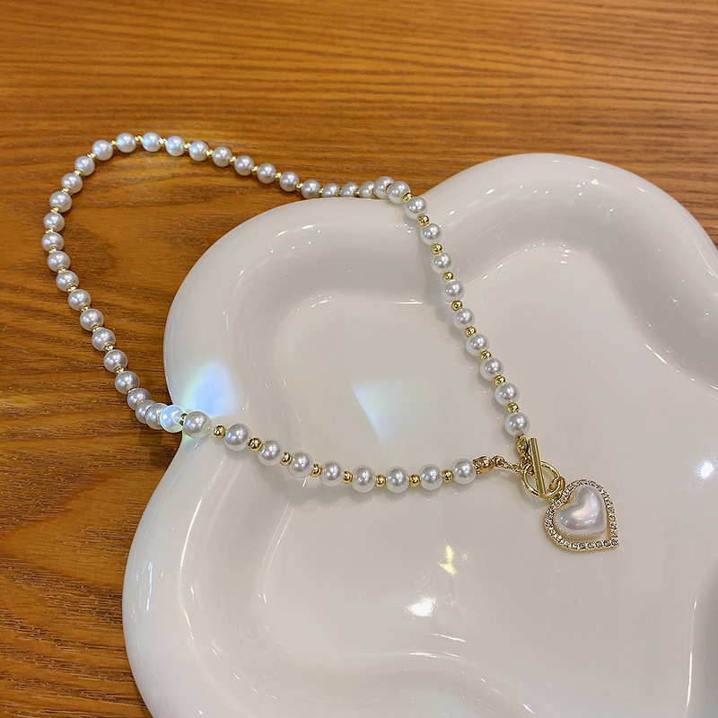 retro french pearl heart necklace women's high-grade temperament hot girl beaded clavicle chain sweet cool style personalized jewelry Application Scenario