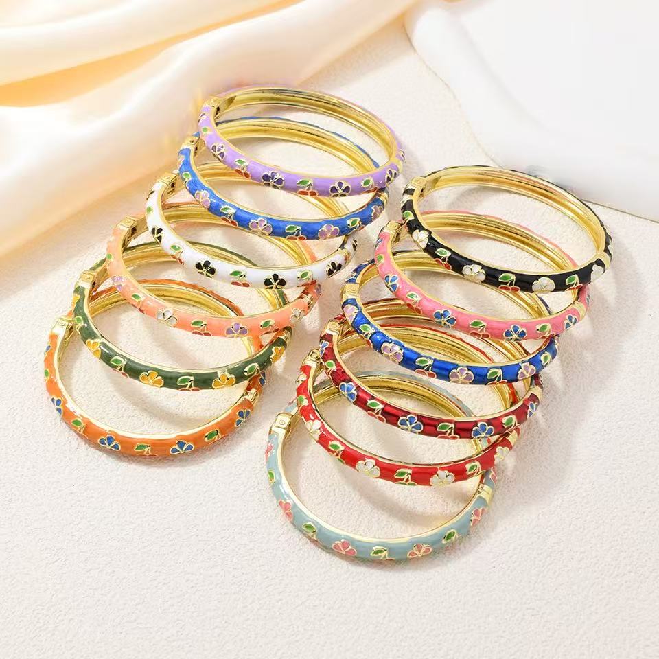 Retro enamel bracelets, colorful cherry oil drip flower export accessories are popular in scenic spots Item Picture