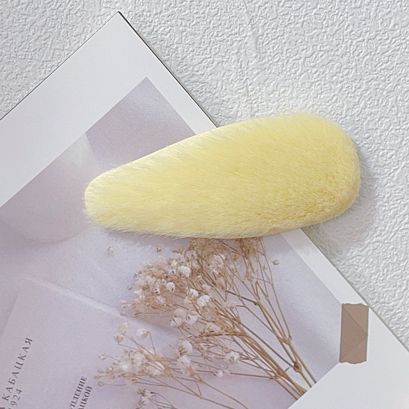 korean ins imitation rabbit fur plush barrettes internet celebrity autumn and winter sweet girl candy color fringe clip hairpin side details Picture