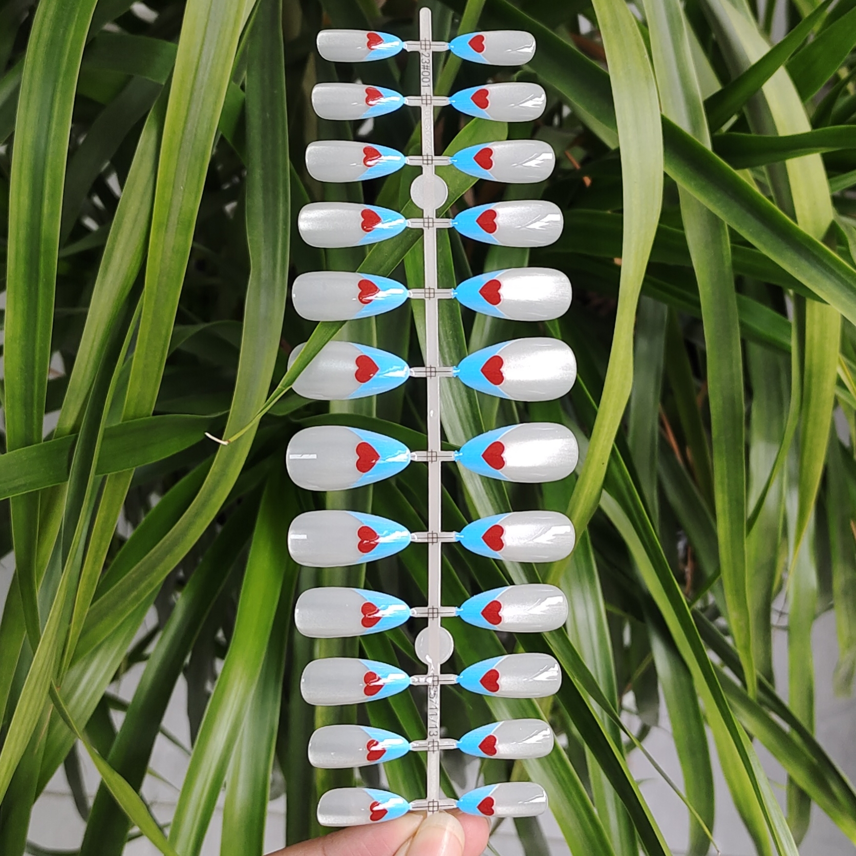 24 PCS PRESS ON NAIL TIPS ALMOND SHAPE CAT EYE AND PRINTING CRAFT WITH LOVE PATTERN full figure
