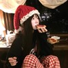 christmas red knitted hat children's photo atmosphere sweet cute big head circumference makes face look smaller warm wool hat Specification drawing