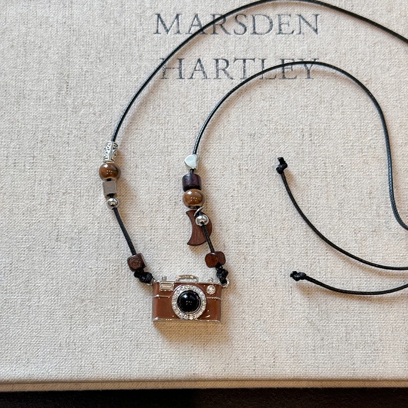 retro coffee color camera pendant necklace female sweet cool hot girl style hip hop sweater chain trendy cool net red high-grade accessories details Picture