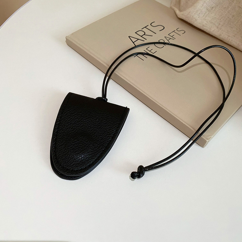 retro hong kong style artificial leather cord small bag necklace fashionable all-match crescent sweater chain out of the street high sense ornament women Specification drawing