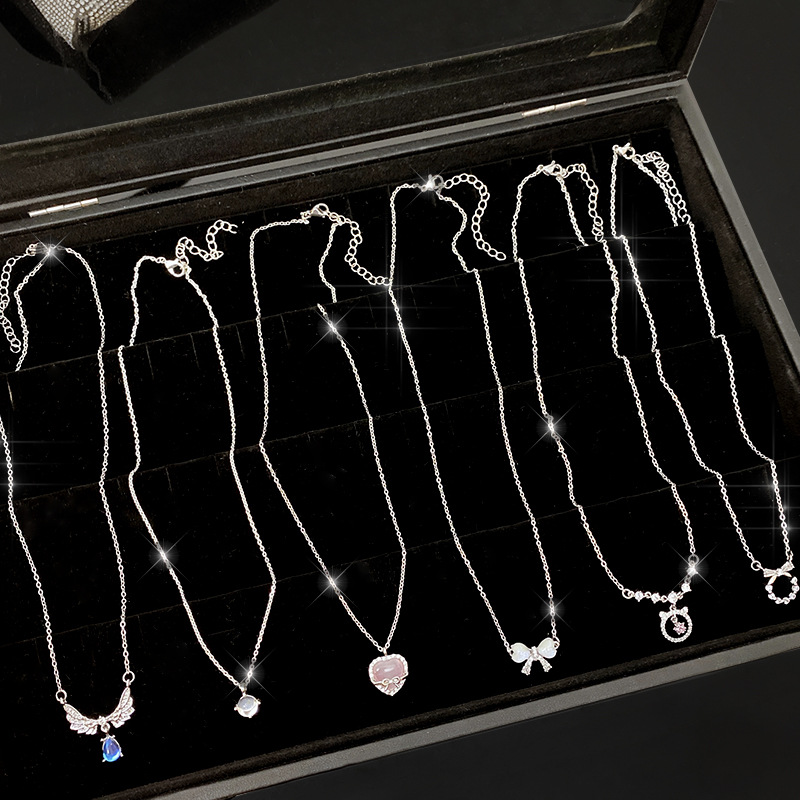 ins style pearl heart titanium steel necklace women's all-match light luxury minority high-grade clavicle chain hot accessories wholesale Specification drawing