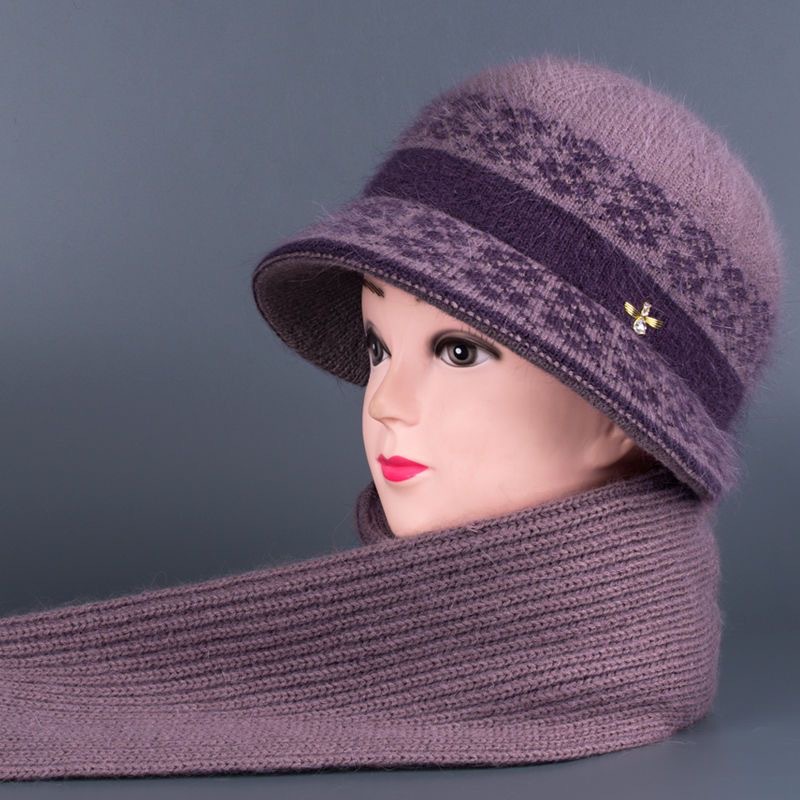 middle-aged and elderly hat female winter mother warm hat fleece thickened hat for the elderly grandma bucket hat elderly knitted woolen cap Item Picture