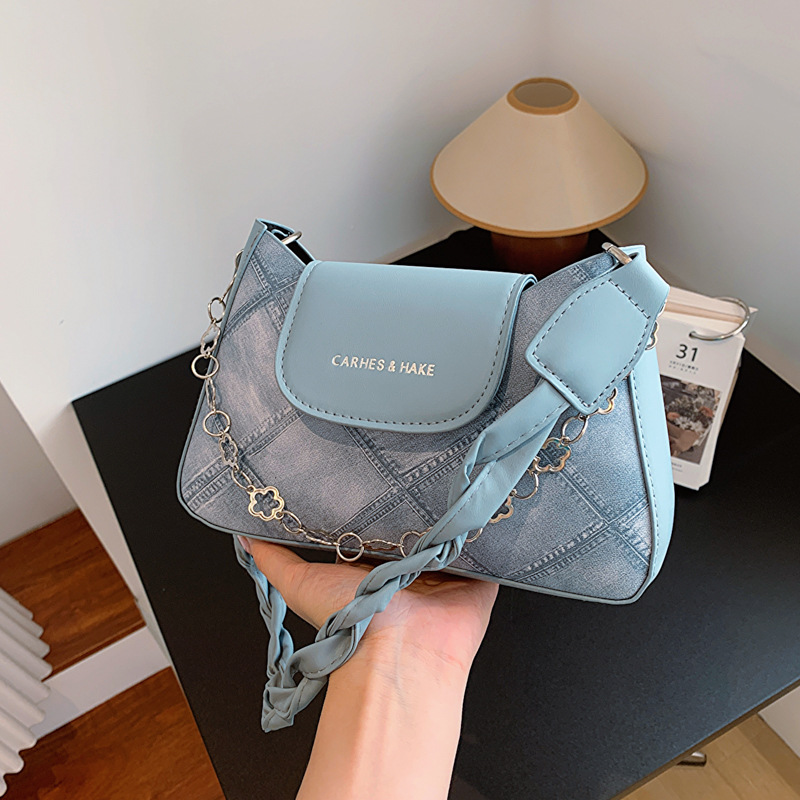 this year's popular niche bag women's summer 2025 new high quality crossbody bag hot shoulder underarm bag wholesale full figure
