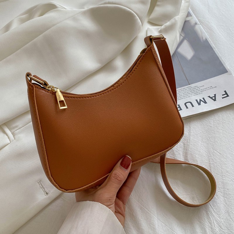 22 new small square bag women wholesale korean texture all-match messenger bag dumpling shape fashion portable shoulder underarm bag Item Picture