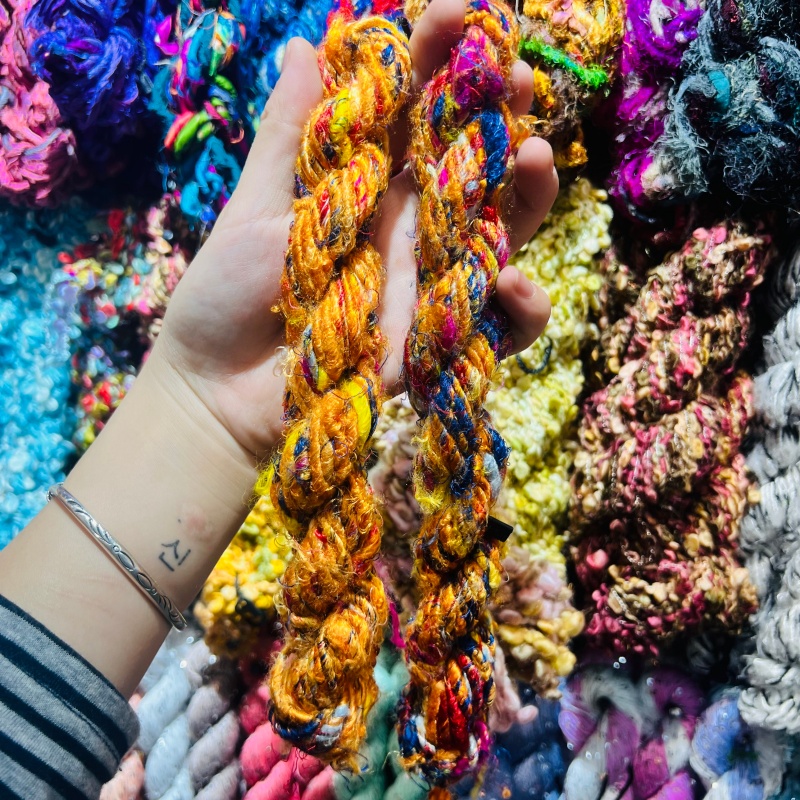 DIY imported new silk yarn, purely handcrafted DIY accessories, accessories, decorative bags, necklaces, bracelets, and bracelets. details Picture