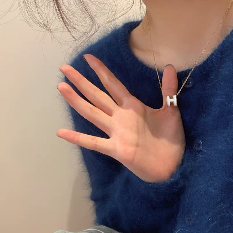 niche high-grade h letter all-in-one titanium steel necklace female temperament wild sweater chain clavicle chain internet celebrity accessories necklace Specification drawing