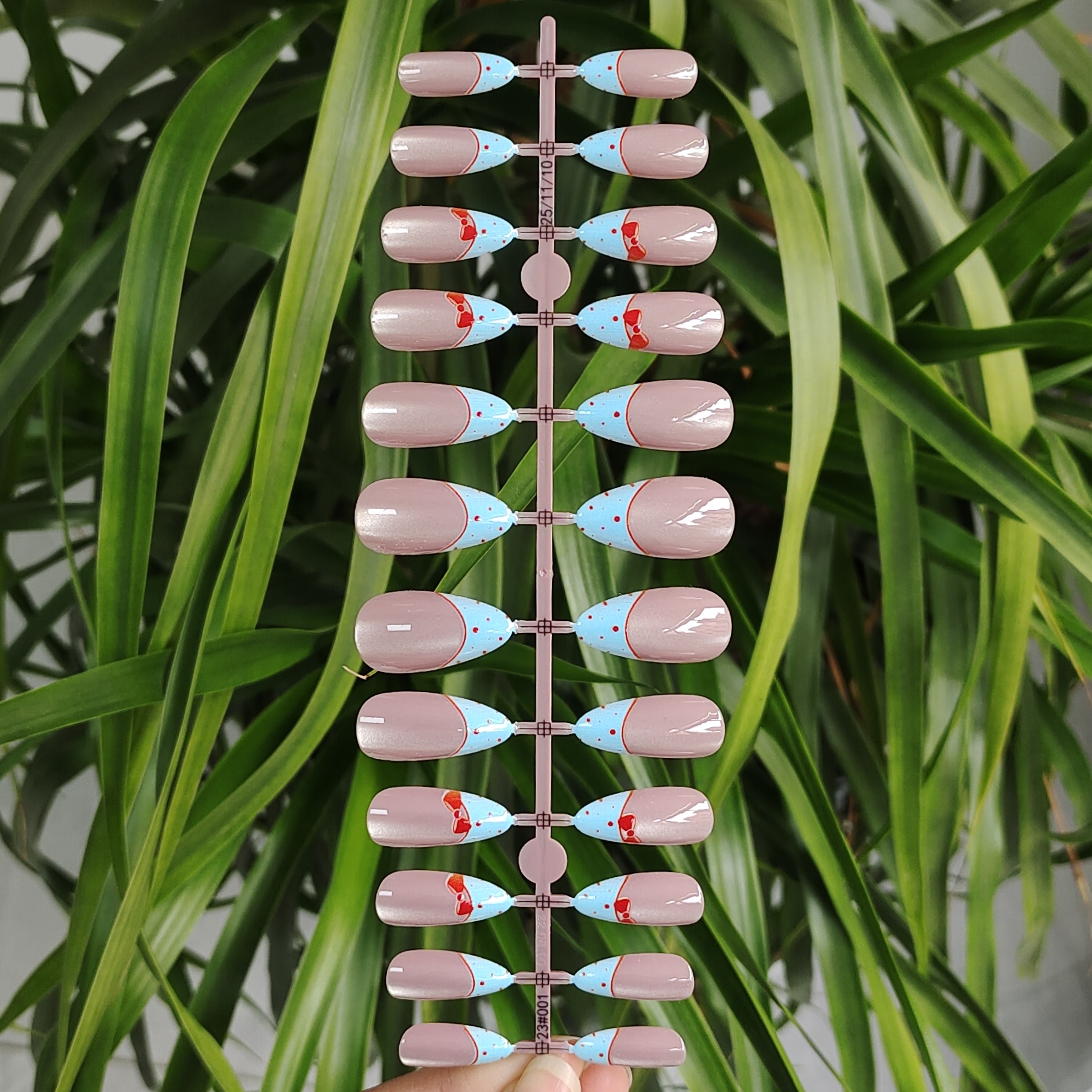 24 PCS PRESS ON NAIL TIPS ALMOND SHAPE CAT EYE AND CRAFT WITH  BOW AND DOT DESIGN full figure