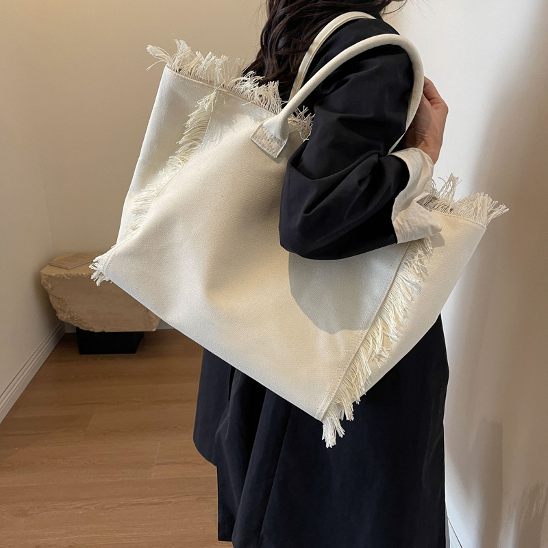 cross-border large capacity women's tote all-matching underarm bag spring new simple fashion class commuter shoulder bag details Picture