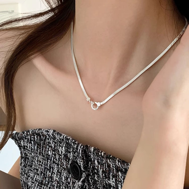 li luoxin s925 sterling silver pearl necklace accessories women's non-fading light luxury high-grade all-match clavicle chain wholesale Application Scenario