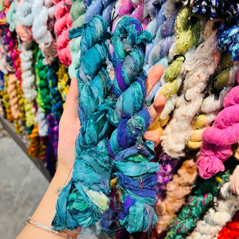 DIY imported new silk yarn, purely handcrafted. DIY accessories, accessories, decorative bags, necklaces, bracelets, and accessories. 2