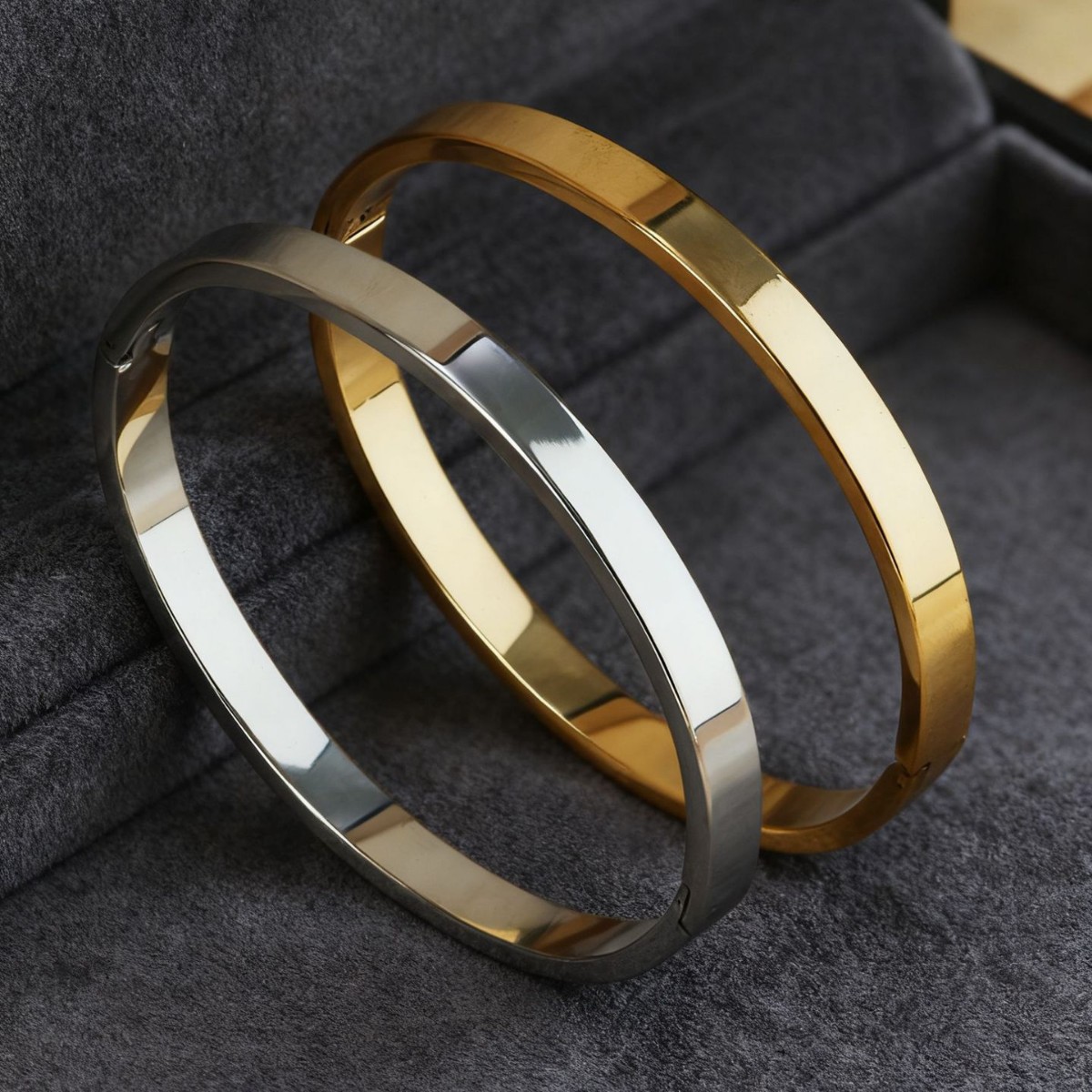 Cross-border fashion, simple and plain stainless steel, gold bracelet, neutral and cold style for women's commuting, silver bracelet