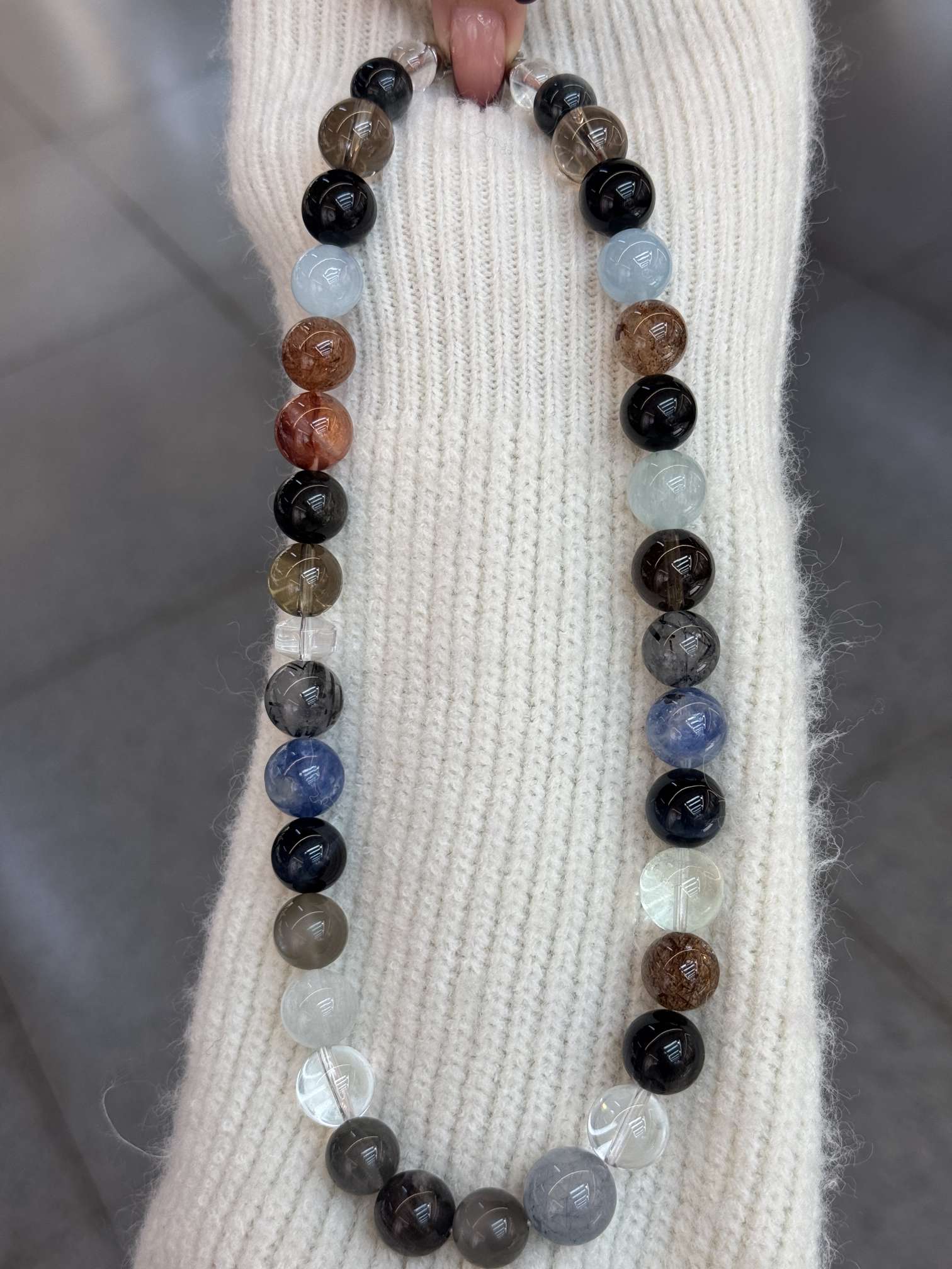   时尚珠宝  多宝水晶  黑曜石  彩发晶  海蓝宝  海纹石  蓝纹玛瑙  白水晶  灰水晶 秋冬天必备详情图5