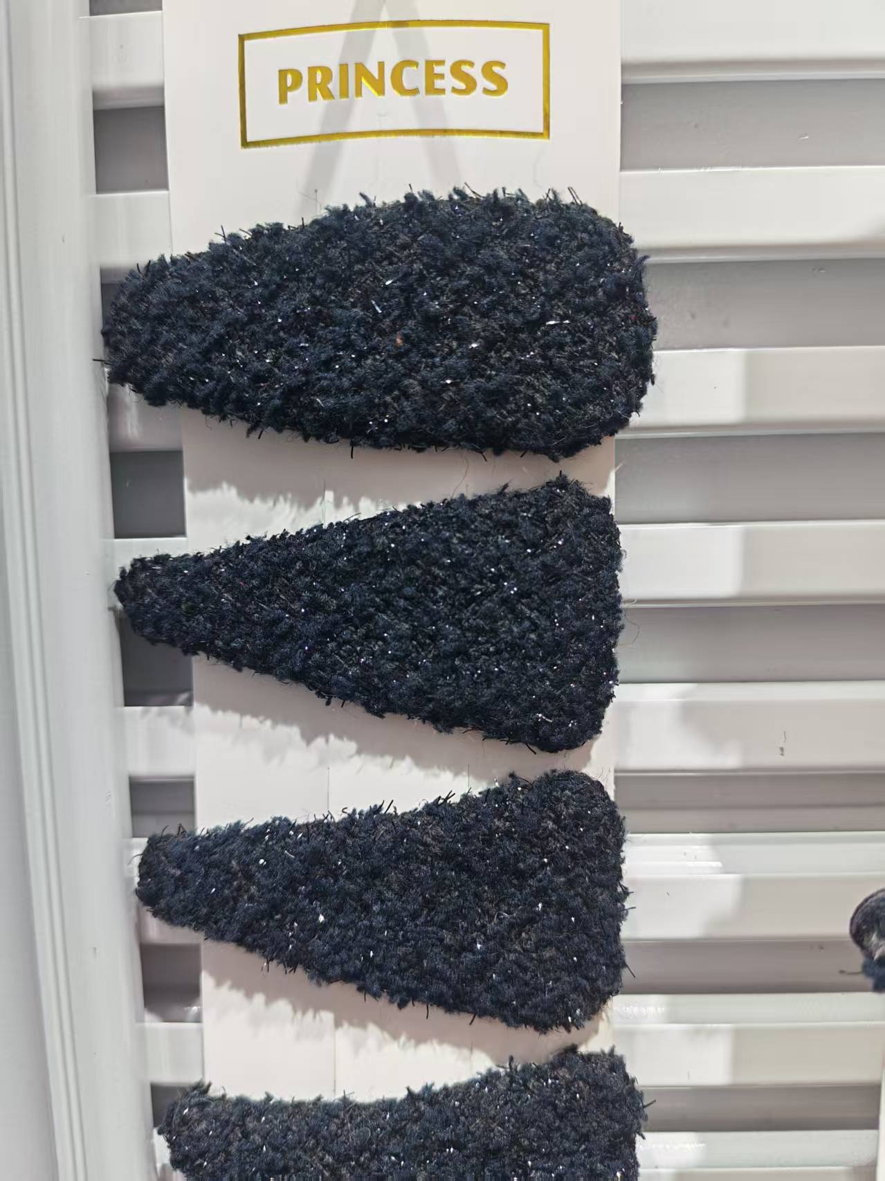 发夹/鲨鱼夹/新年红色发夹/鸭嘴夹/抓夹产品图