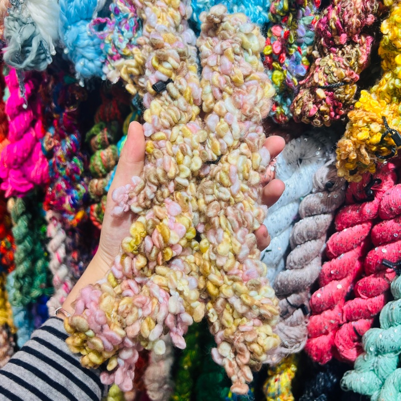 DIY imported new silk yarn, purely handcrafted DIY accessories, accessories, decorative bags, necklaces, bracelets, and accessories... 6 Application Scenario