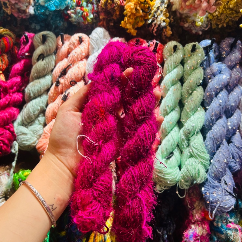DIY imported new silk yarn, purely handcrafted DIY accessories, decorative bags, necklaces and bracelets