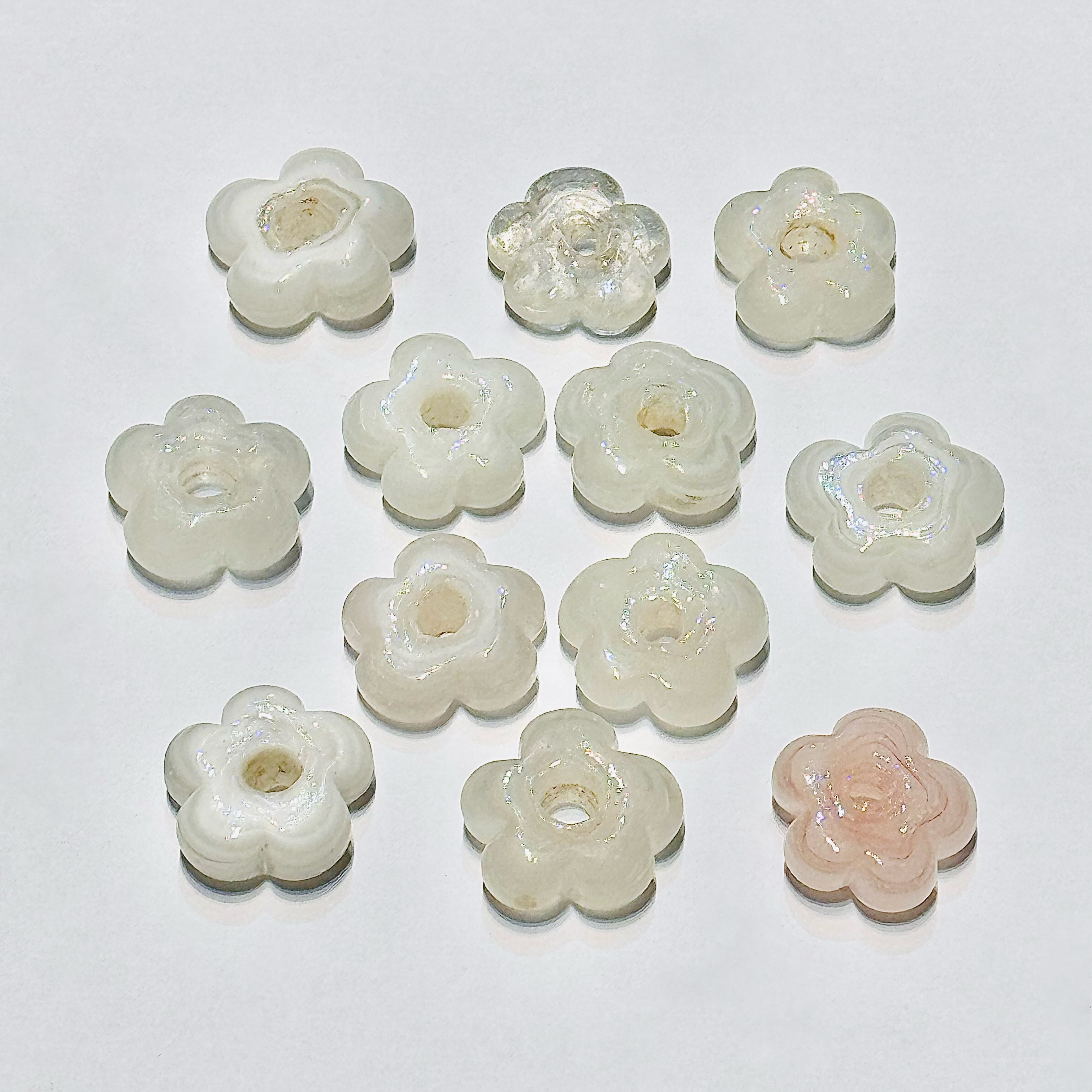Nepalese imported retro flower-shaped glass bead DIY bracelet earrings accessory '1 undefined