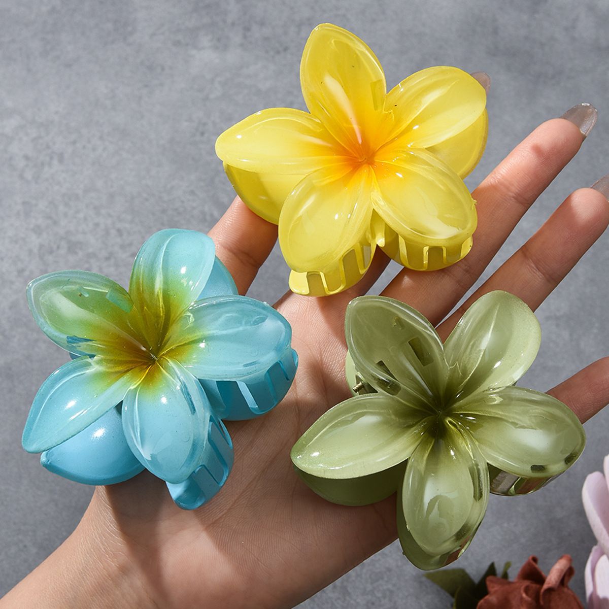 cross-border new arrival grip sweet fresh plumeria rubra barrettes female summer high sense shark clip hairware wholesale Specification drawing