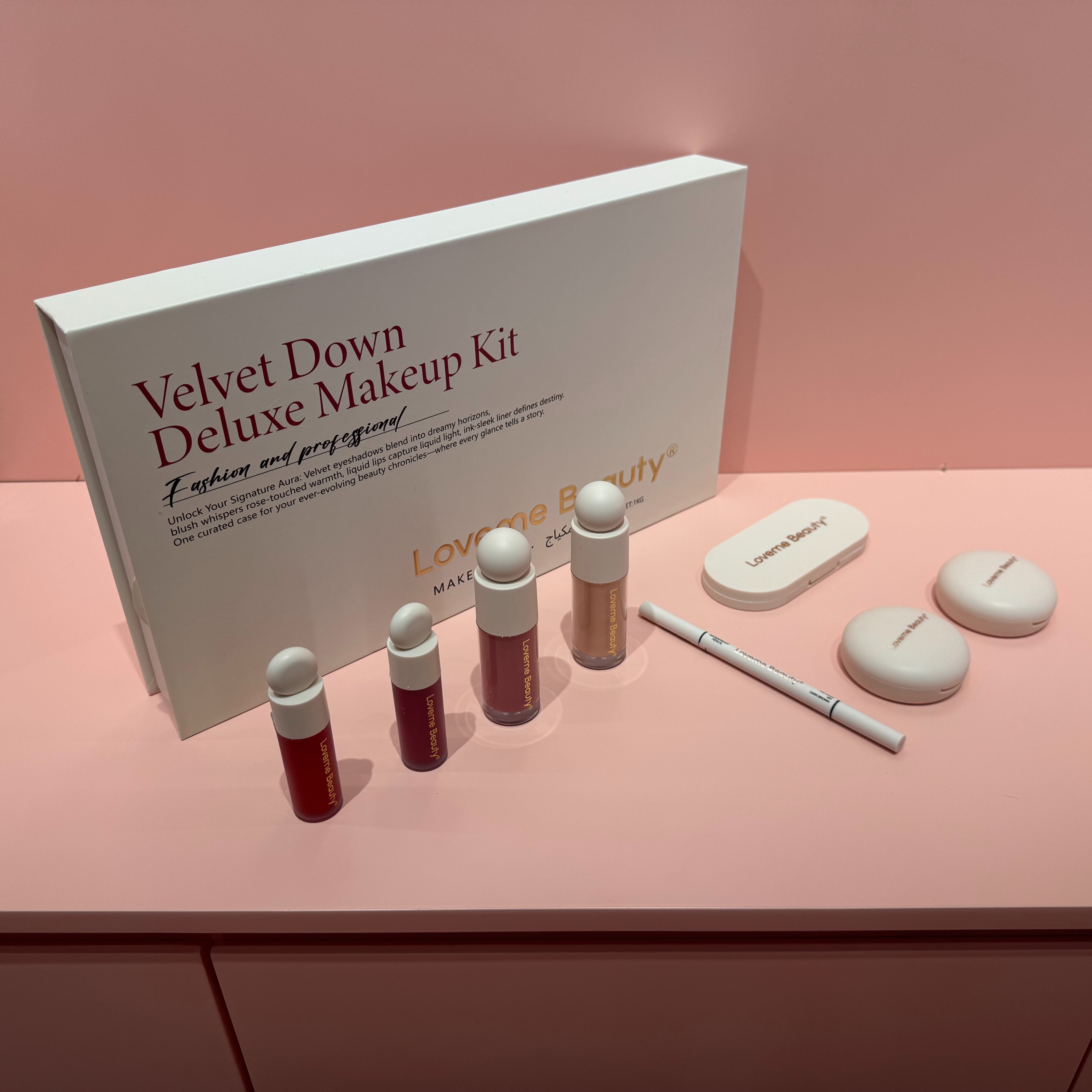 Velvet Down Deluxe Makeup Kit -Loveme Beauty details Picture