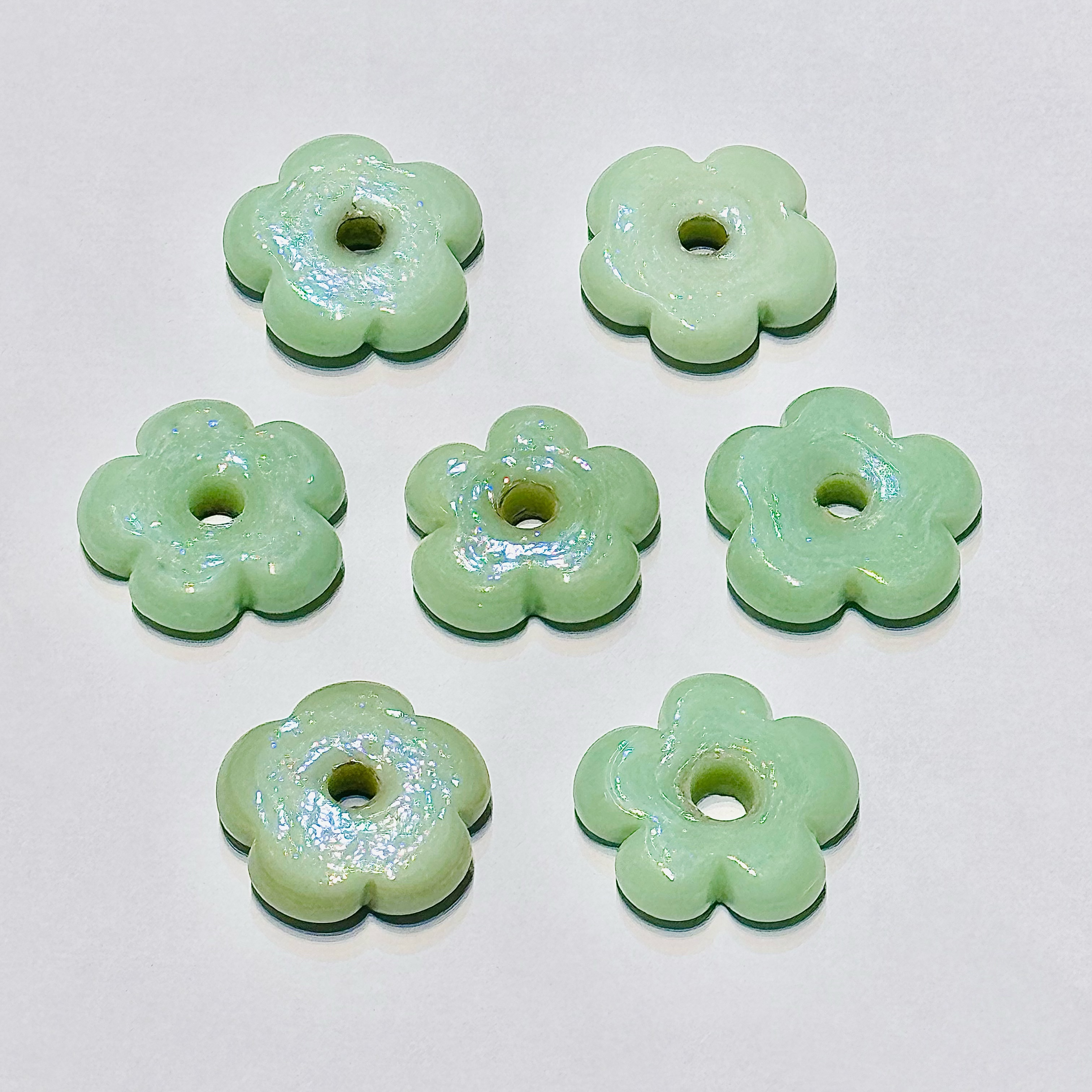 Nepalese imported retro flower-shaped glass bead DIY bracelet earrings and accessories details Picture