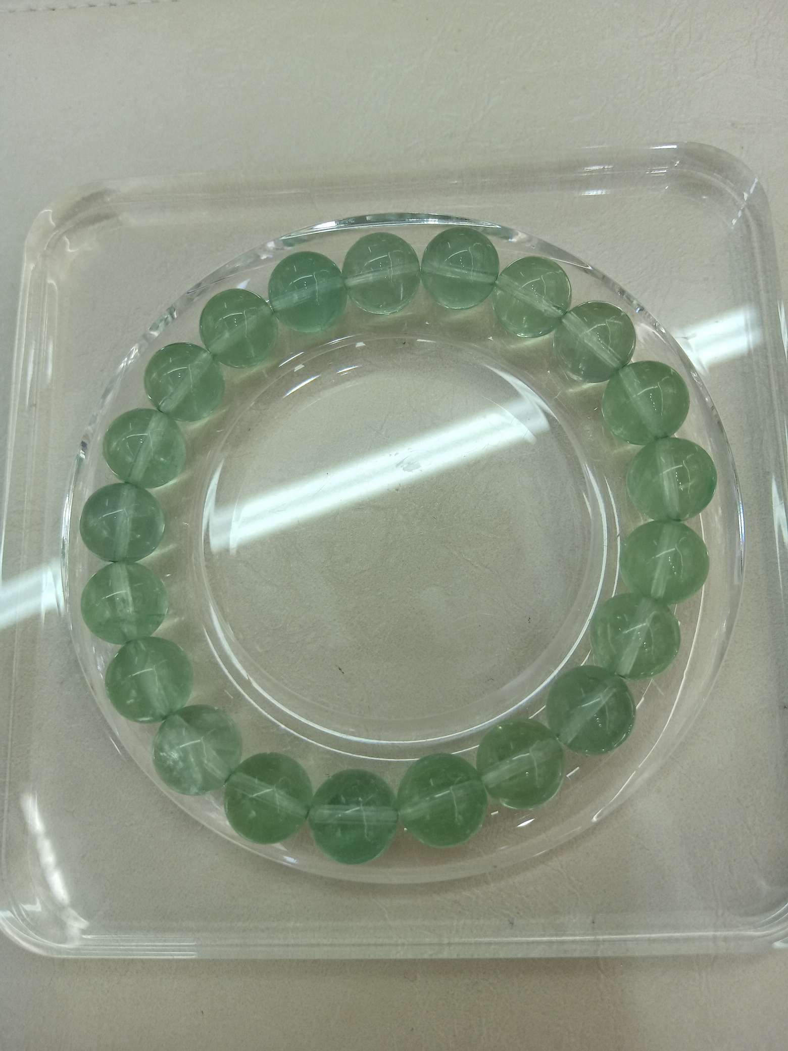 天然水晶莹石