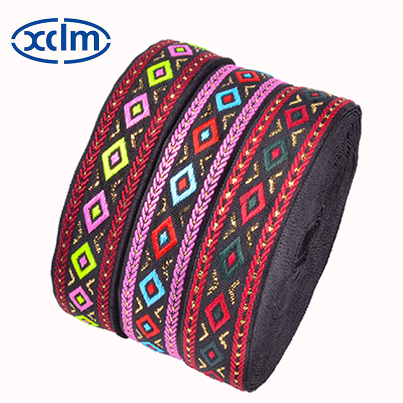 In stock: Polyester ethnic belt, diamond-shaped gold and silver thread woven belt, clothing accessories and decorations, 2cm hemmed jacquard woven belt, shoes and hats Application Scenario