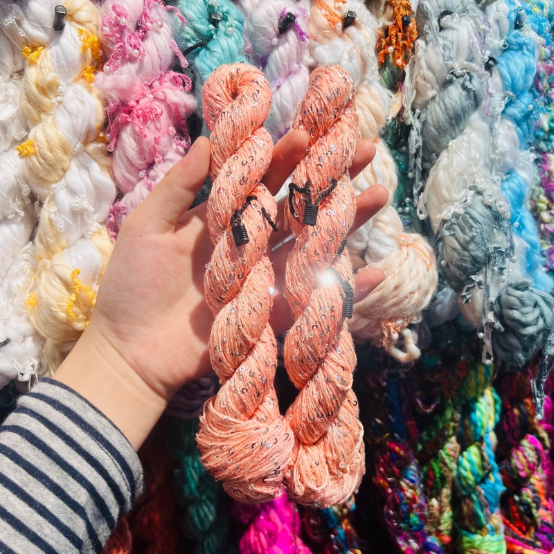 DIY imported new silk yarn, purely handcrafted DIY accessories, accessories, decorative bags, necklaces, bracelets, and accessories... 3 details Picture