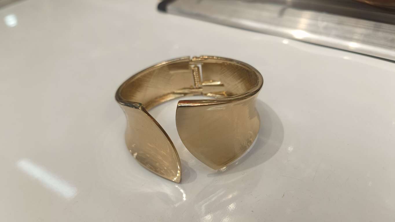 European and American minimalist exaggerated bright wide-edge open bracelet