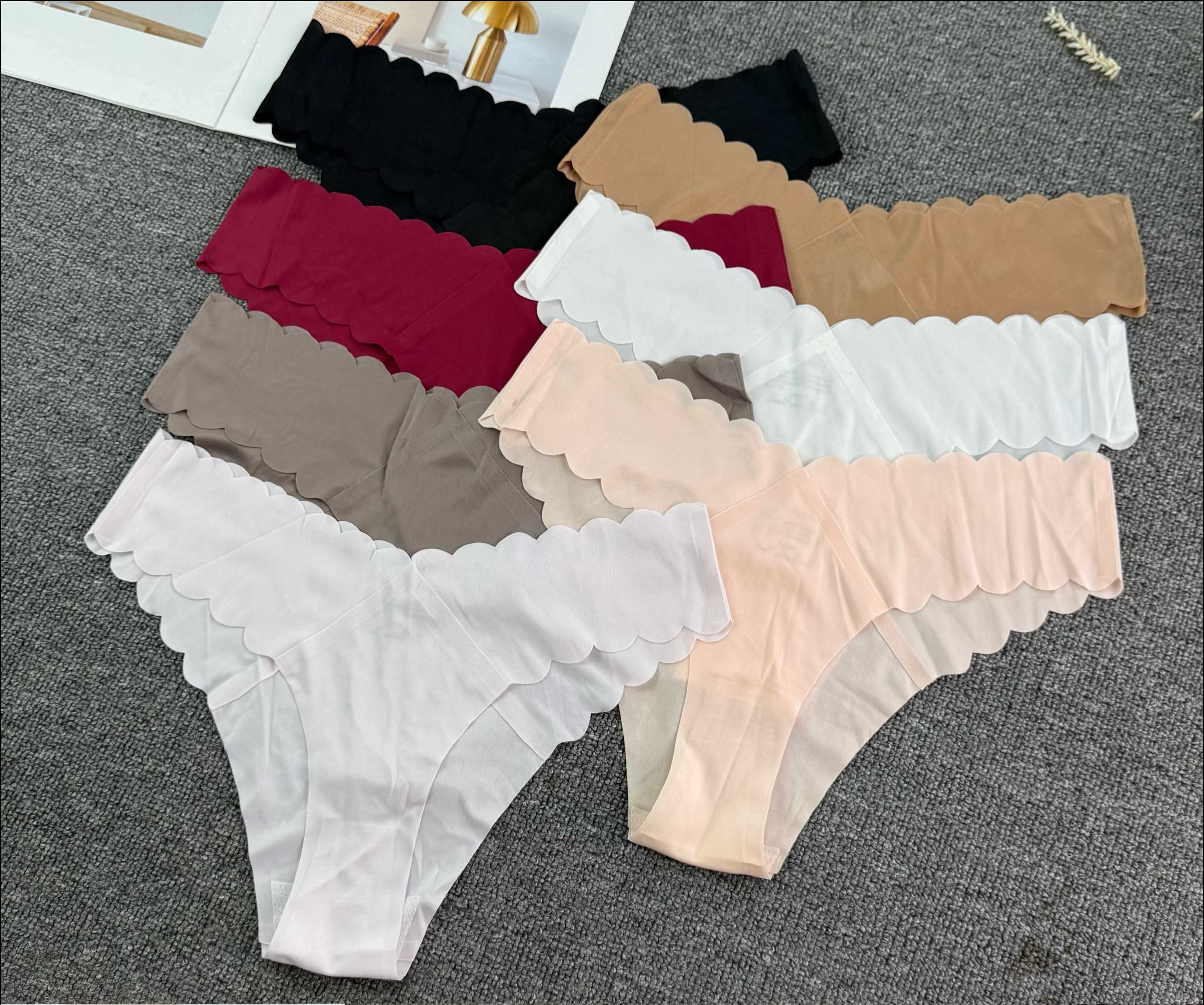 Export to Europe, America and South America: Skin-friendly, thin and seamless underwear for women. Simple style, comfortable and sexy. Low-waisted, hip-lifting, ice silk less. Women's triangle pants. Comfortable women's triangle pants full figure