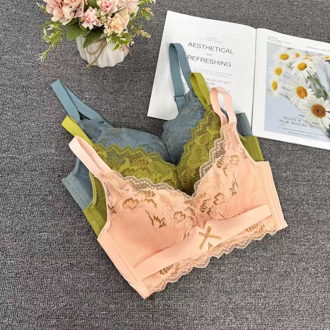 For export, we have gathered undergarments without undergarments, such as top-support bras, outward-expanding anti-sagging undergarment bras, and women's bras at super low prices full figure