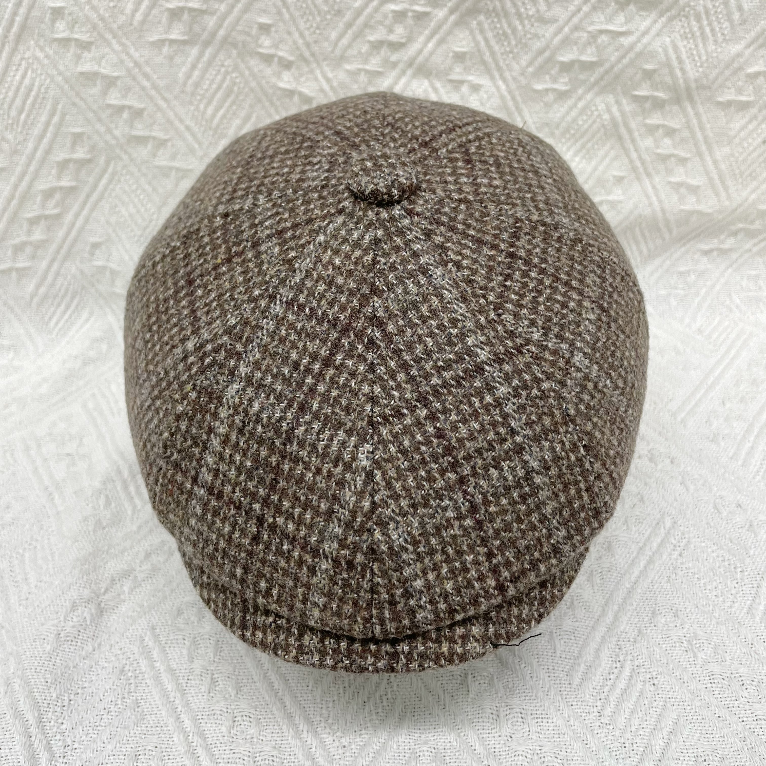 Spring and winter woolen octagonal hat with small checkered pattern, versatile retro coffee-colored thick hat, unisex, fashionable, casual, warm and versatile beret full figure