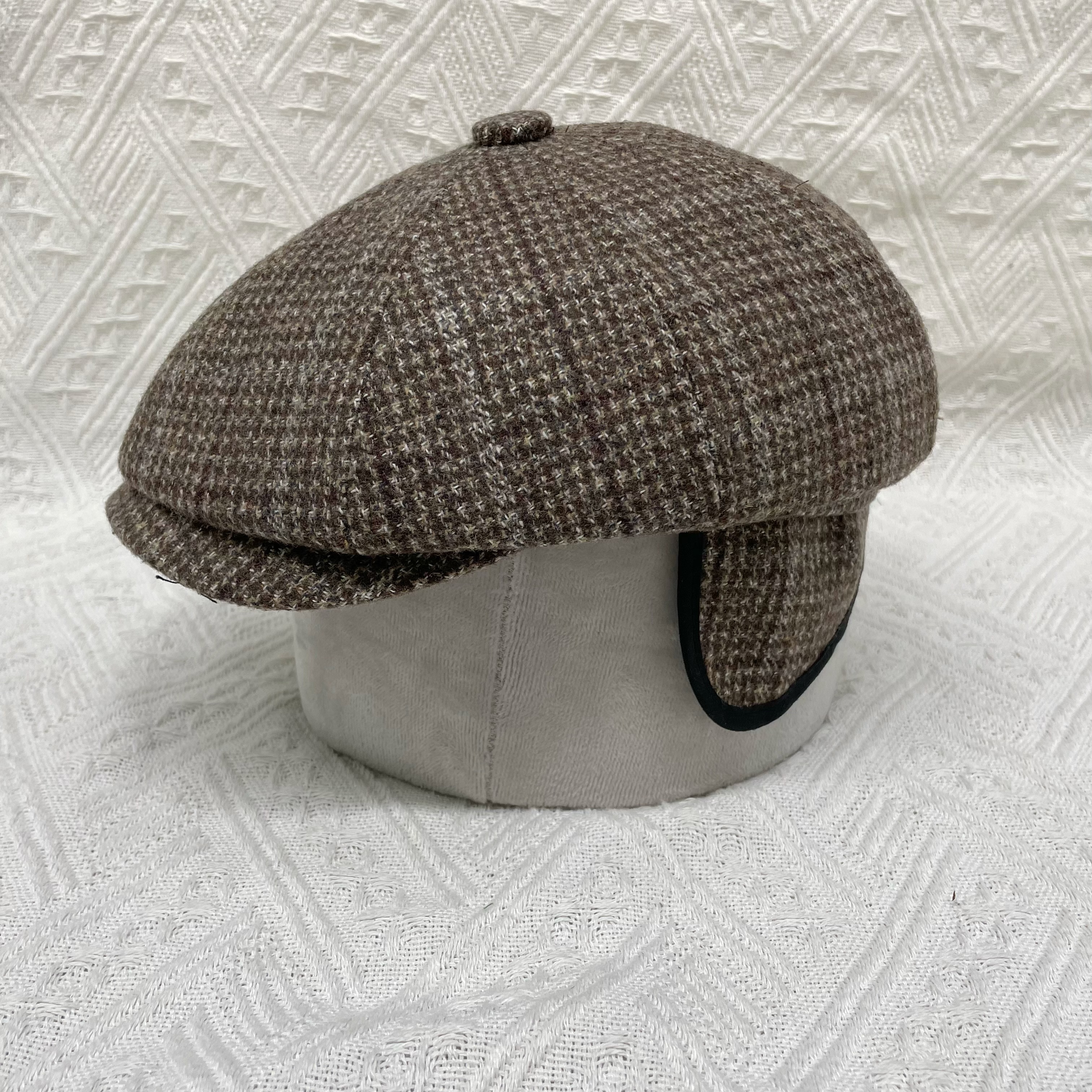 Spring and winter woolen octagonal hat with small checkered pattern, versatile retro coffee-colored thick hat, unisex, fashionable, casual, warm and versatile beret Specification drawing