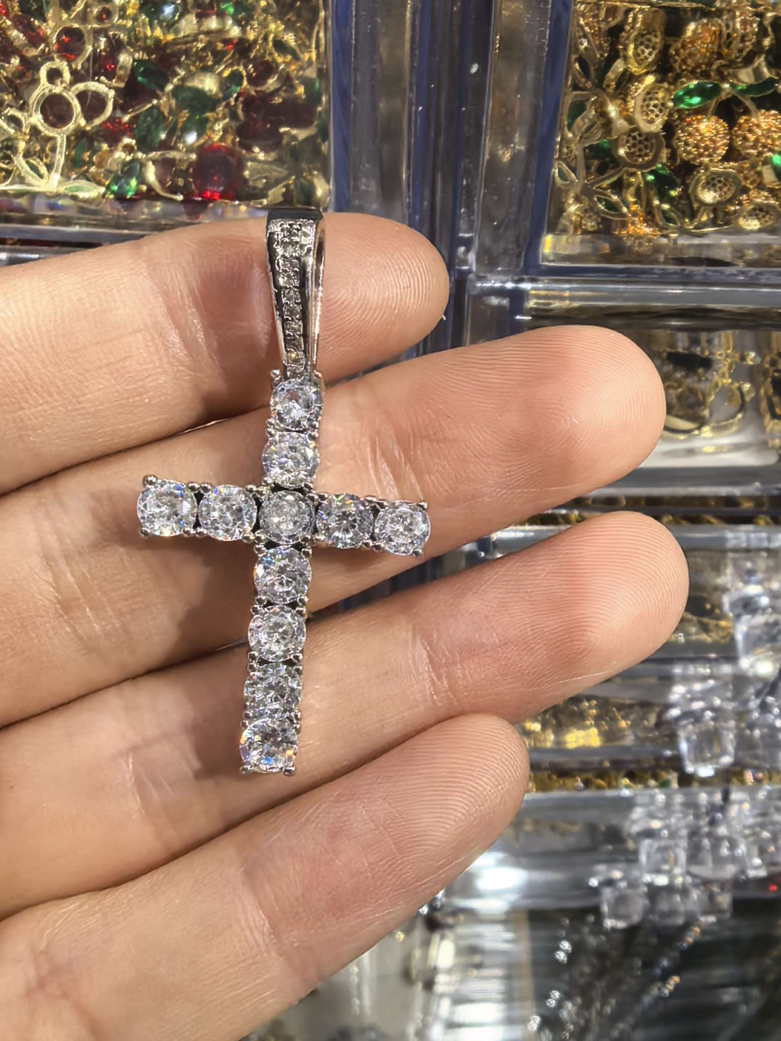 Cross pendant Specification image