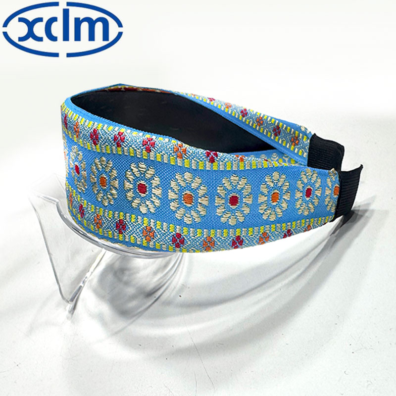 Retro hairpins, wide-brimmed hair bands, embroidered ethnic floral hair clips, face wash headbands, hair accessories, high head, widened and exquisite details Picture