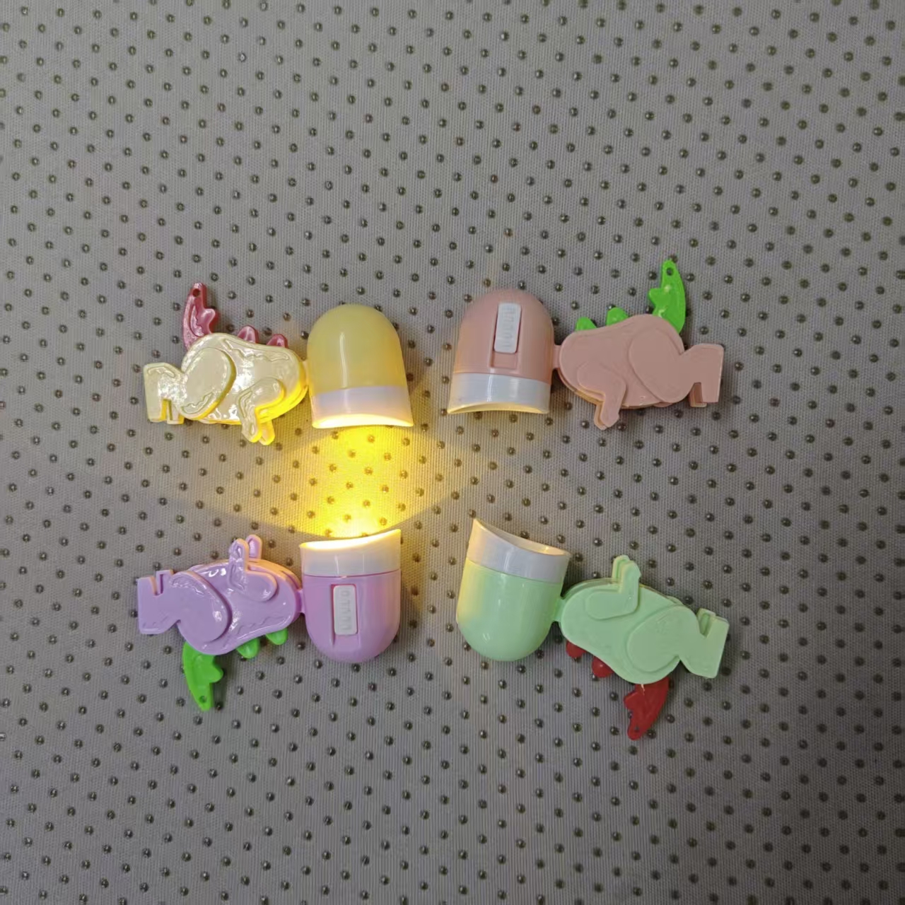 Colorful bulbs, colorful small lamps, halogen lamp heads, multi-color decorations, festive atmosphere, home lighting fixtures, FJ-117 factory wholesale Application Scenario