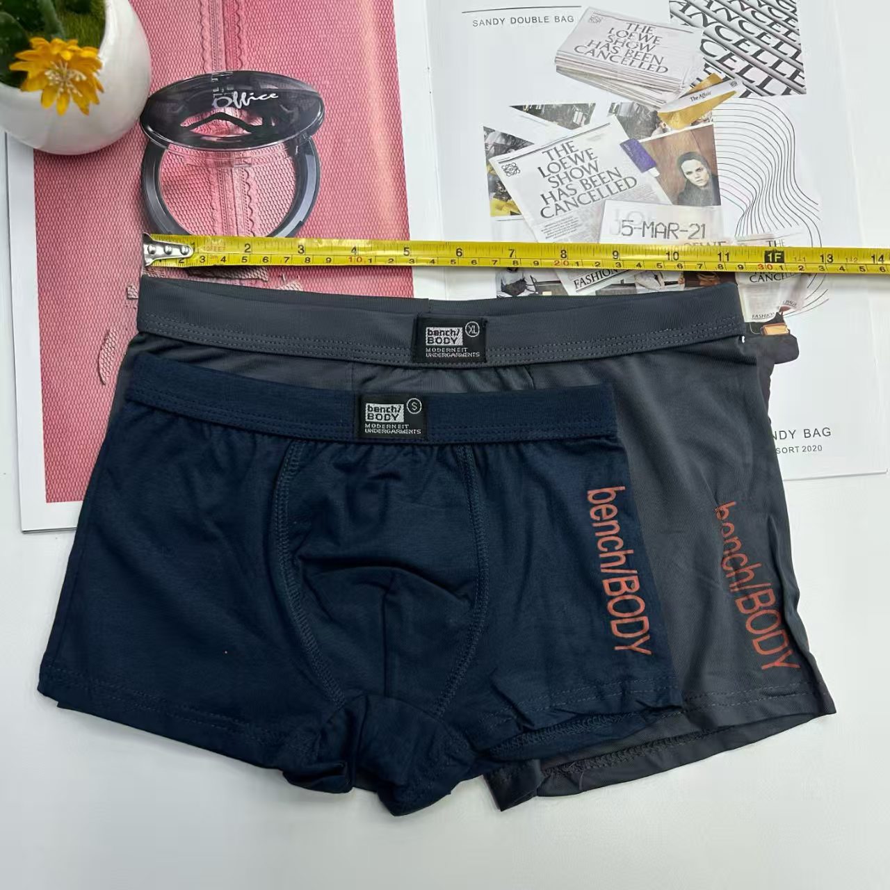 Comfortable flat-angle boys' underpants in stock for export to Europe, America and Africa, with mixed colors and sizes Item Picture
