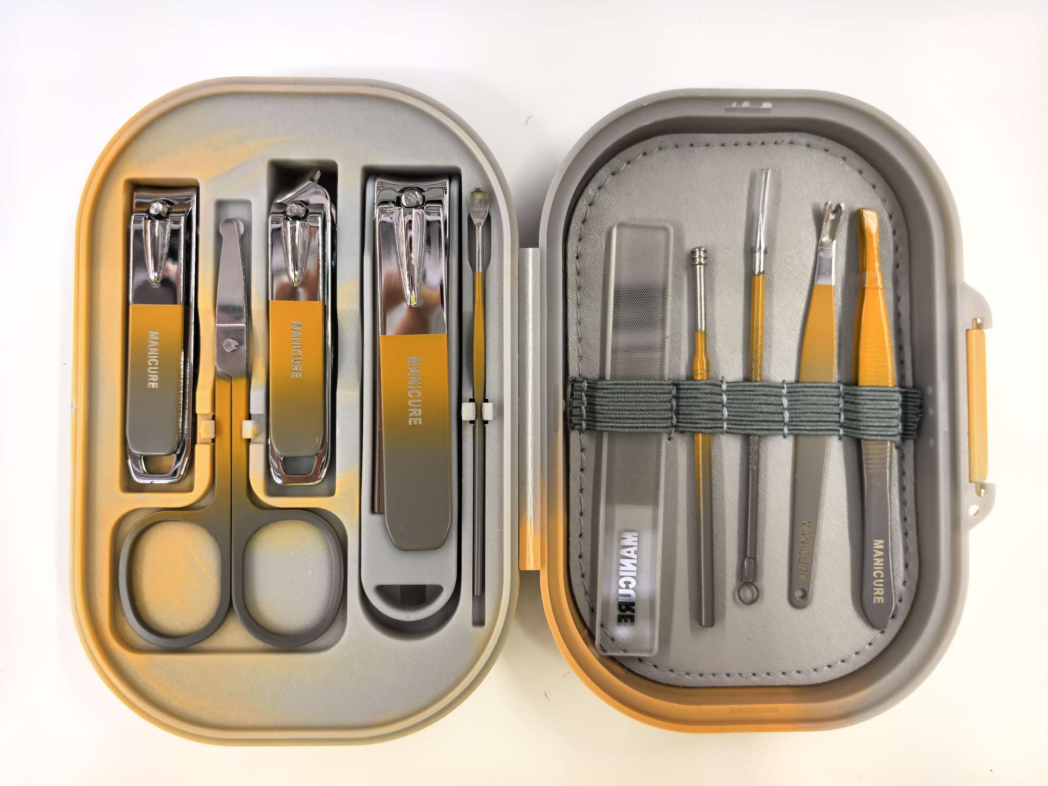 Nail clippers, nail knives, nail files, acne needles, eyebrow clippers, nail and eyebrow trimming tool sets Application Scenario