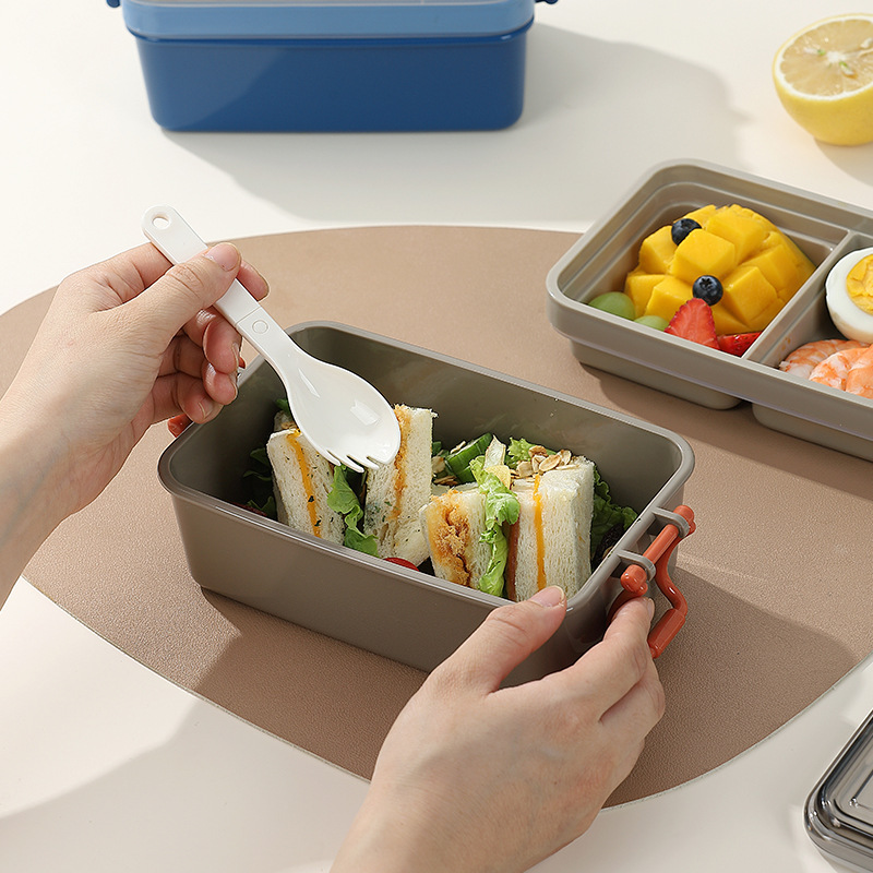 H226-517 wheat straw double-layer lunch box, student bento box, office worker Japanese-style separated lunch box, microwaveable Application Scenario
