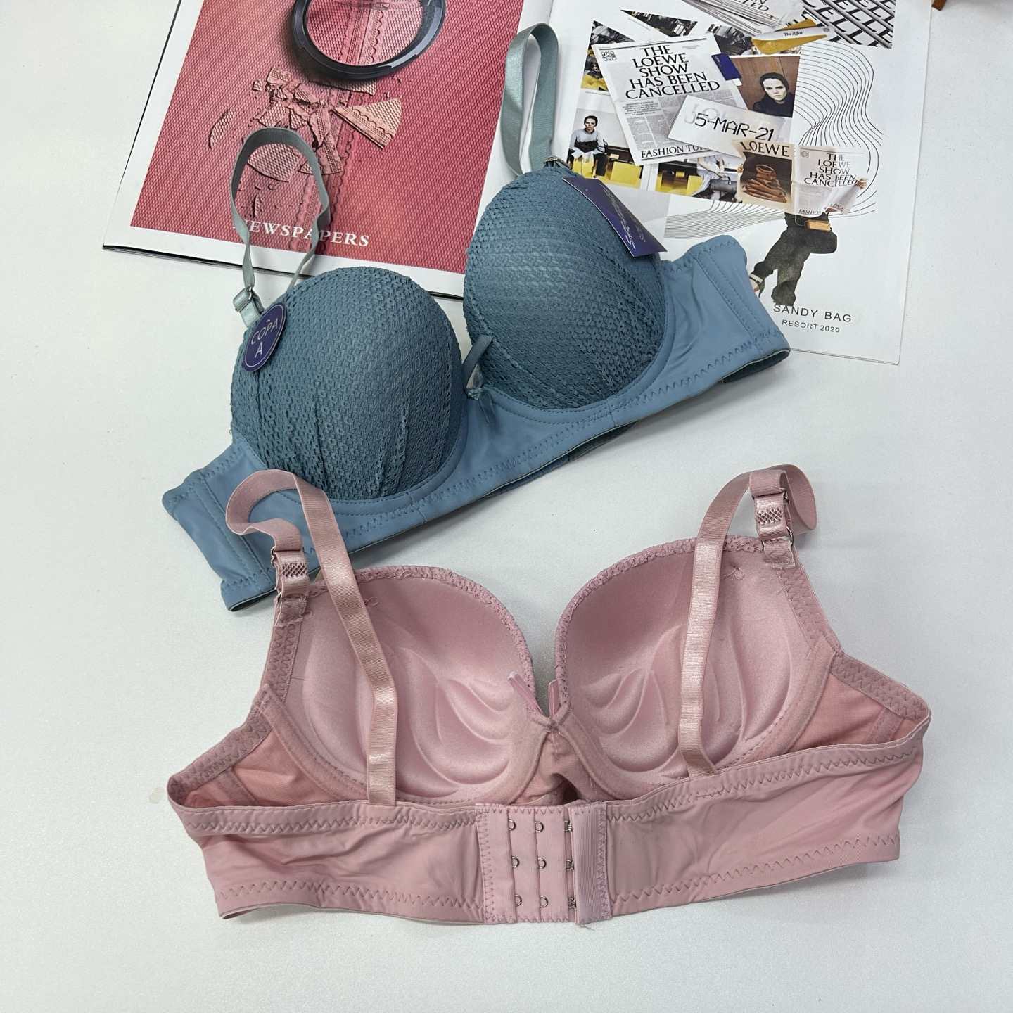 Southeast Asian thin, small-cut women's simple lingerie, lace-tightening, adjustable, sexy and breathable small bra, gathering bra with underwire, export women's bra, women's lingerie Application Scenario