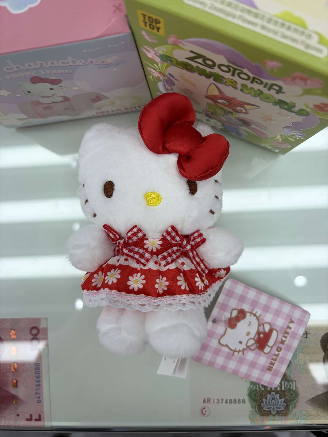 Genuino sanrio hellokitty fresa vestido rojo KT gato dibujos animados llavero colgante detail image 5