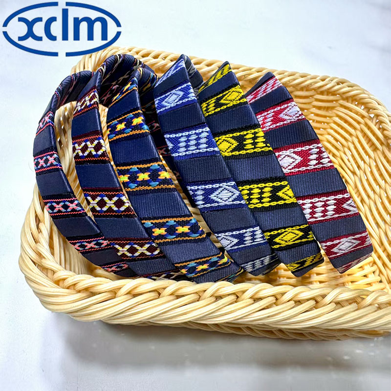 Retro hair clips, wide-brimmed hair bands, embroidered ethnic floral hair clips, face wash headbands, new hair accessories, exquisite