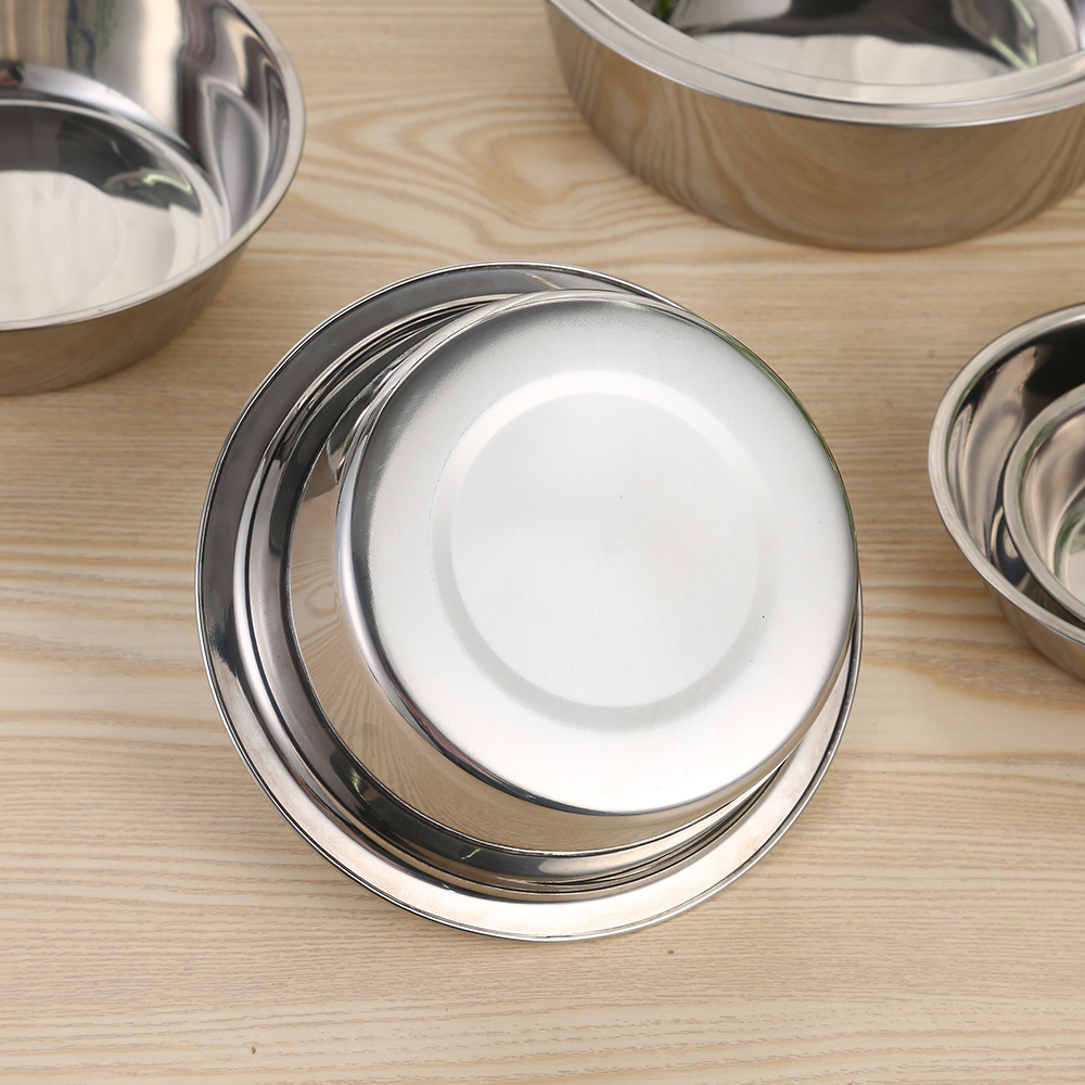 Pet stainless steel inner bowl, multi-functional dining plate and drinking bowl for cats and dogs, large-capacity durable pet food utensils, pet supplies, cat bowls and dog bowls Application Scenario