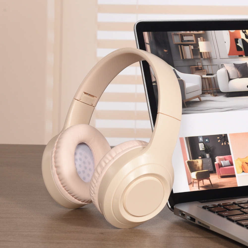 W9 wireless Bluetooth headphones, Bluetooth version 5.4, high-quality sound, folding design, three color options, ultra-long battery life of 120 hours Specification image