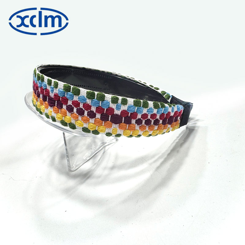 Retro color wide-brimmed hairbands, hairbands for women, high hairpins, simple and high-end autumn and winter headbands, hair accessories, headwear Application Scenario