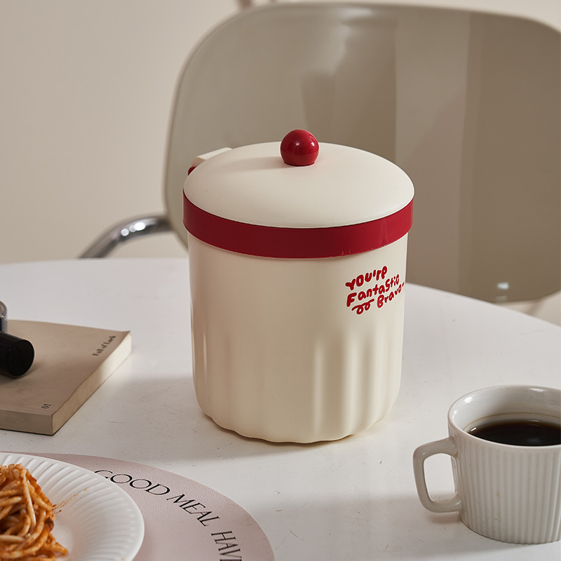 New Sugar Bean desktop trash can, cute mini office desk coffee table, small household desktop trash can, high appearance level, color-blocking desktop trash can, mini storage bucket with lid, living room coffee table, creative trash can wholesale Application Scenario